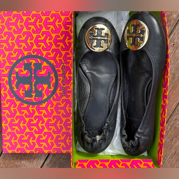 Tory Burch genuine leather in/out quilted booties golden logo 100mm wedge EUC - Picture 15 of 16
